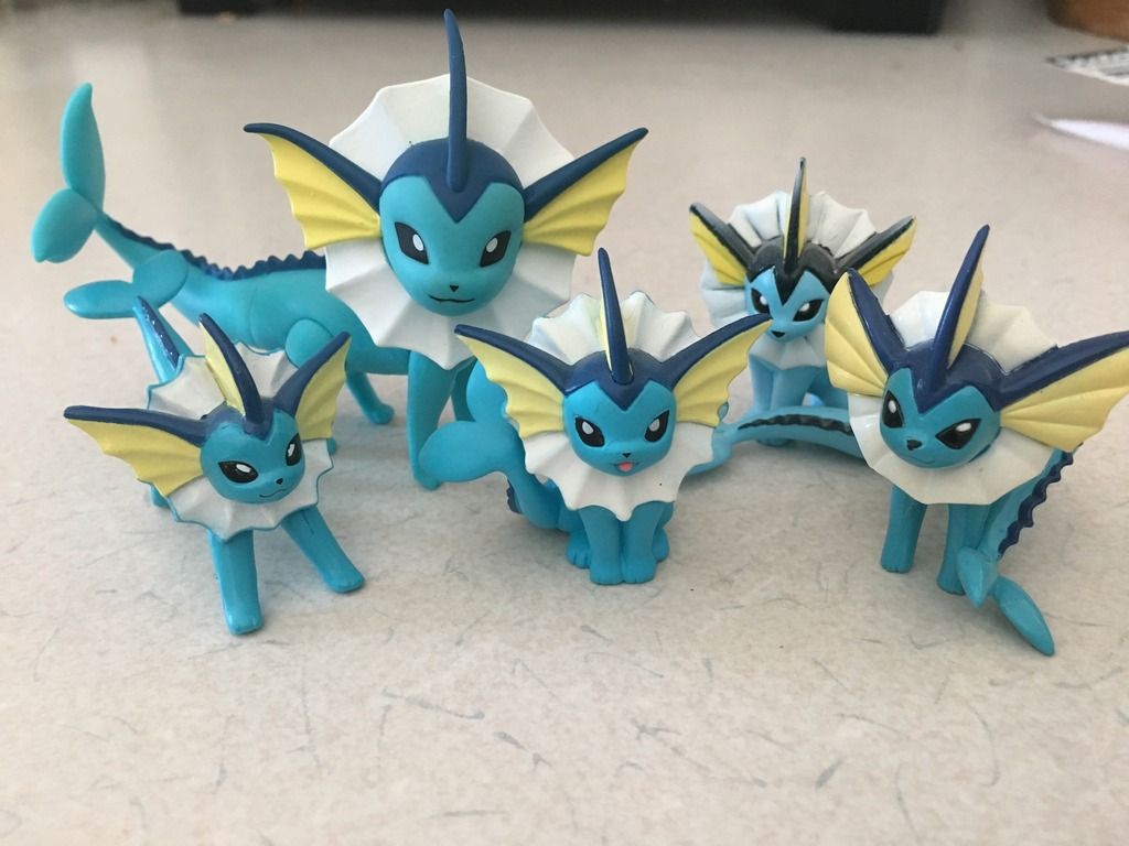 vaporeon tomy