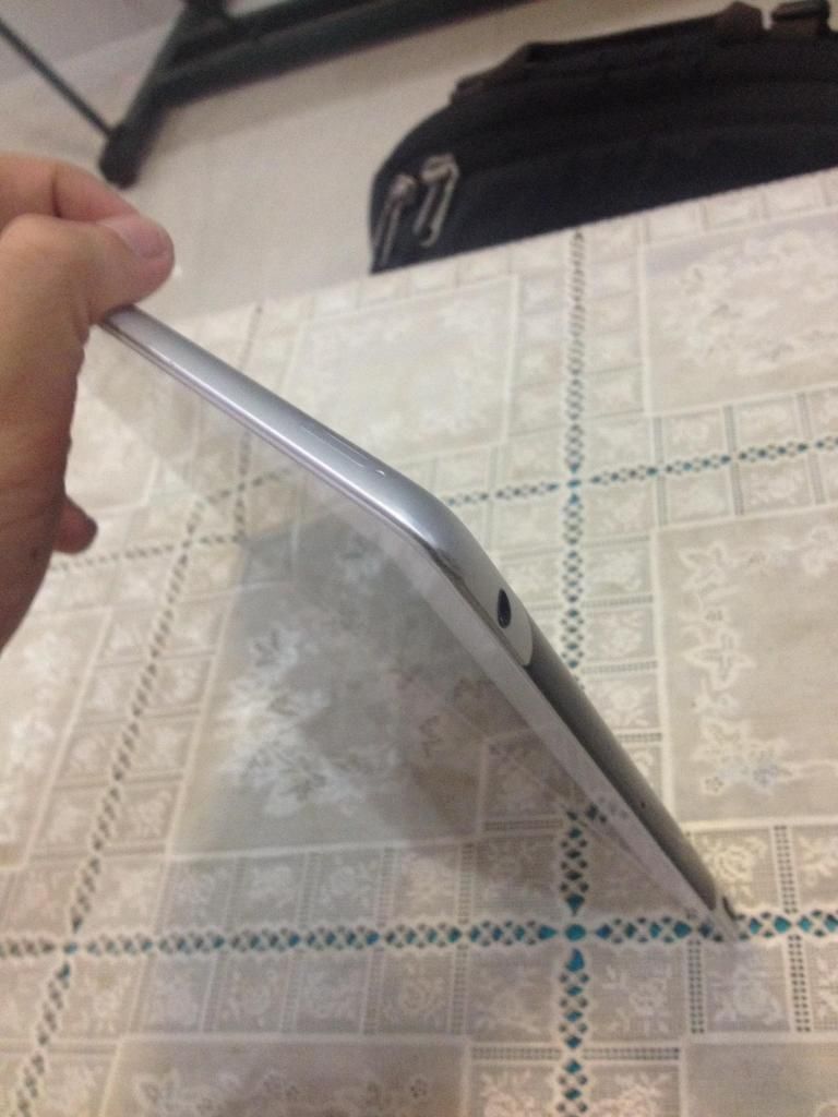 Bán Ipad 4g 32GB trắng giá bèo - 2