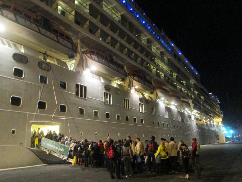 Миссия выполнима: круиз Norwegian Jade по новогоднему Средиземноморью, январь 2015