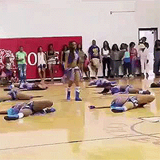  photo tumblr_na9u8bPcHT1rjc04ko1_400_zps9puxtmsz.gif