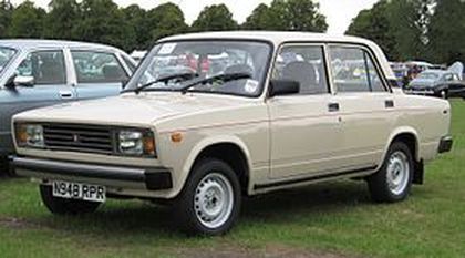 http://i1382.photobucket.com/albums/ah279/LeviStubbs/Fiat%20124%20Lada%202105_zpswq7md6wy.jpg